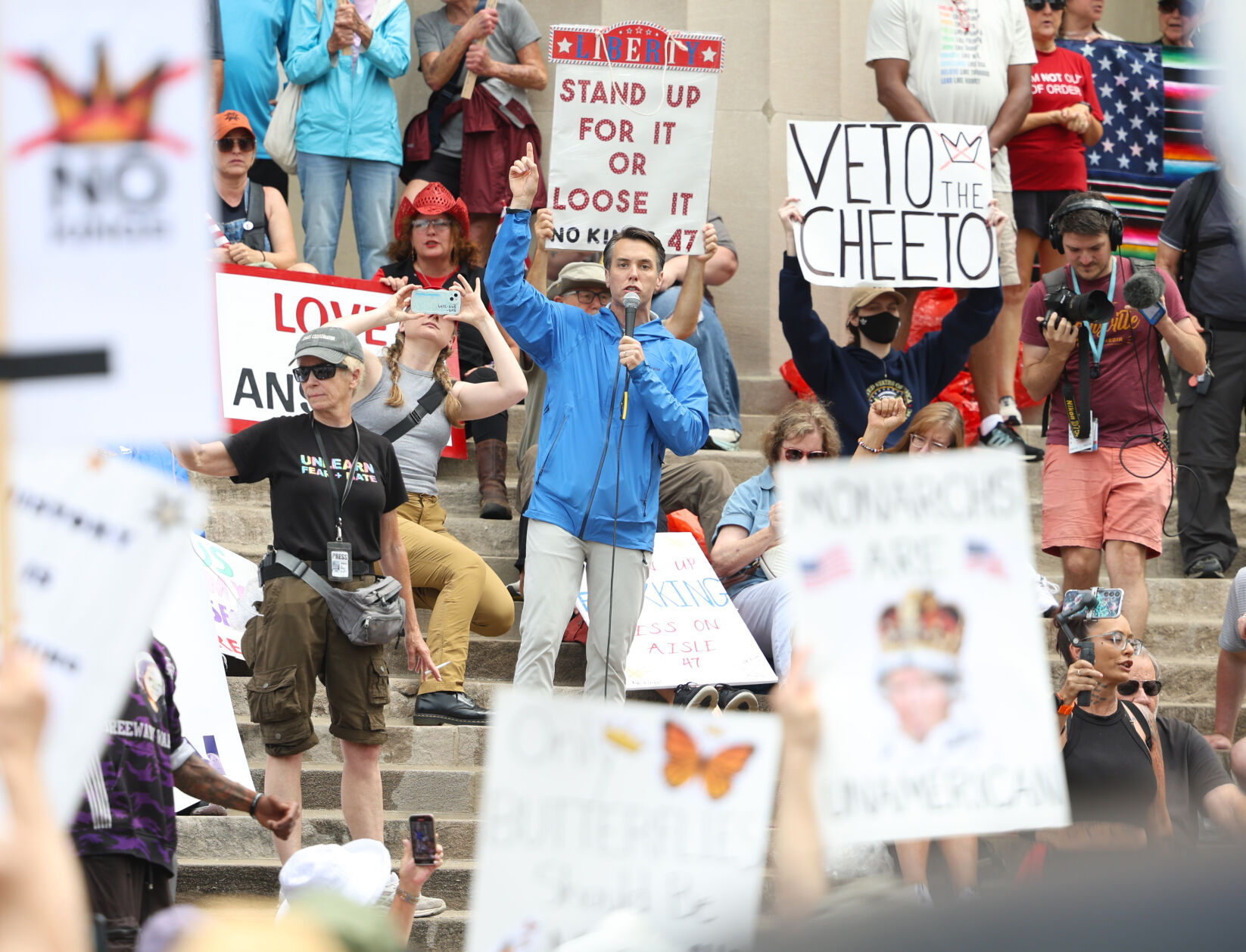 Morgan McGarvey addresses crowd.JPG